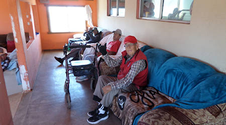 San Jacinto Baja Ancianos