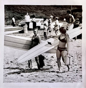 Women surfers